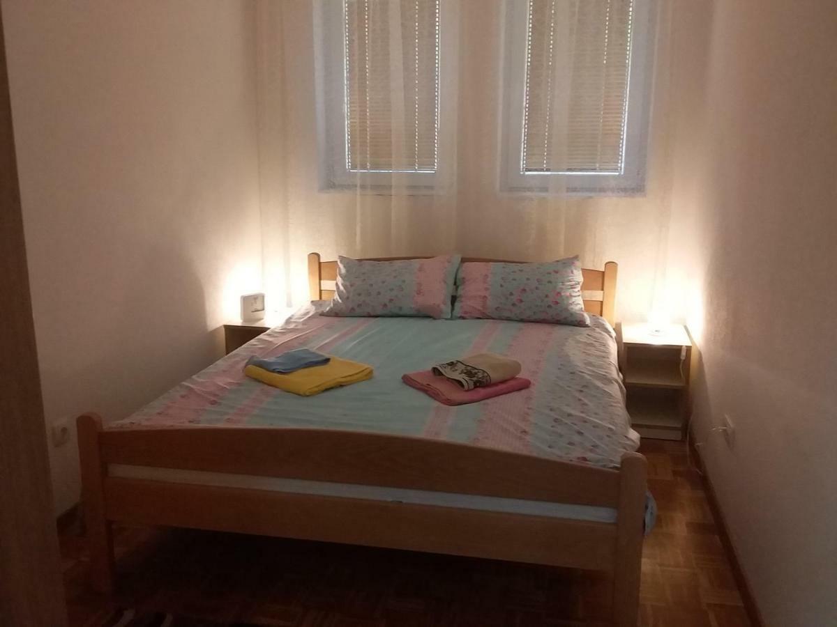 Apartman Jevtic 1 Gornja Toplica Kültér fotó